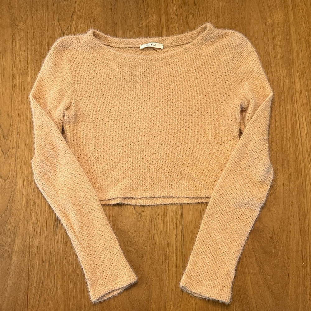 Tres Bien Women's Sweater in Light Tan
